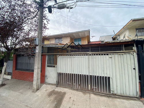 Casa En 2 Dormitorios Y 2 Baños, Comuna De Puente Alto