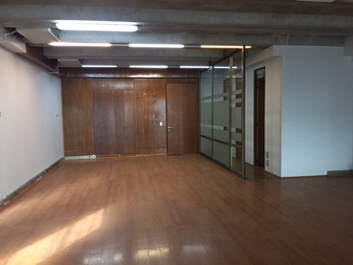 Versatil Oficina Con Dos Privados Y Amplia Planta Libre