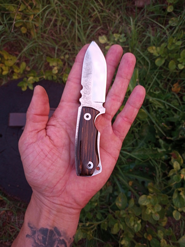 Cuchillo Artesanal Inox Táctico Edc Pequeño Funda De Cuero Gris