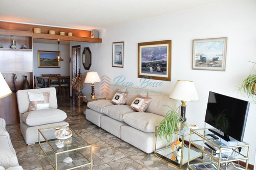 Apartamento En Mansa, 3 Dormitorios *- Ref: 178