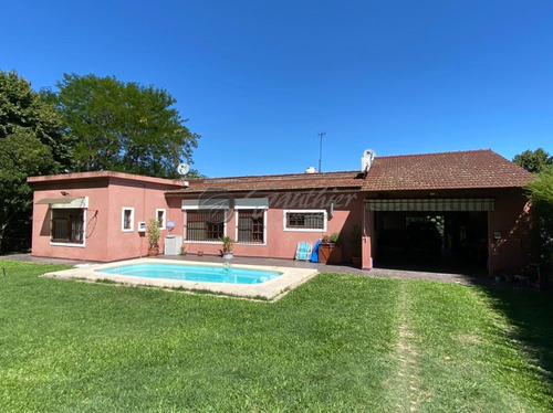 Casa En Venta En Campana: Mateo Blanco S/n