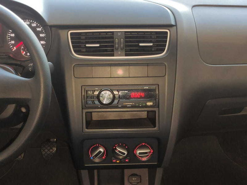 Imagem 15 de 15 de Volkswagen Fox 1.0 Gii