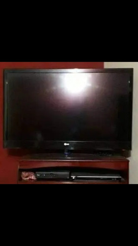 Imagen 1 de 2 de Televisor LG 42 3d  Targeta Video Mala Doy 4 Lentes  