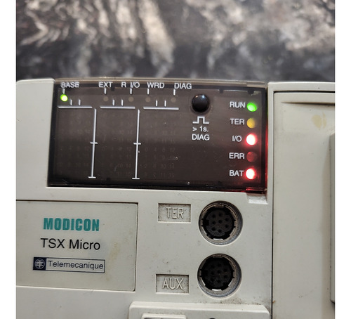 Plc Schneider Modicon Tsx Micro Tsx3721001 Con Módulos (Usado)