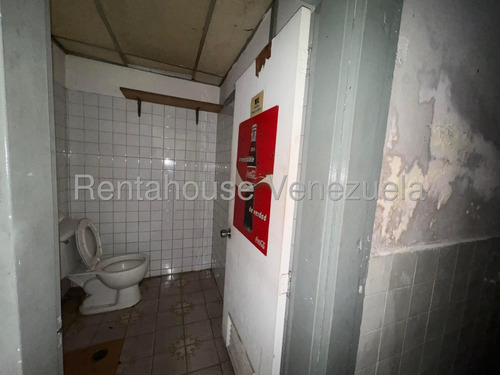 Local En Alquiler, Urb. La Candelaria