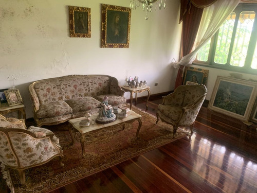 Oportunidad De Invertir En Esta Clásica Casa En Venta La Lagunita Country Club Mls-25-309 Mv