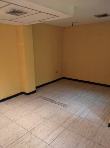 Imagen 3 de 12 de Oficina En Centro Comercial Bayona | Av. Valencia | Naguanagua | Al Lado Del Hospital Metropolitano | Of-fadima1 Marisol 04244923040