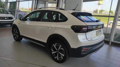 Volkswagen Nivus Highline Stock 0km