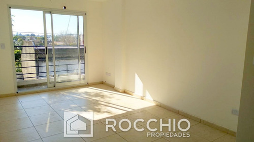 Imagen 6 de 12 de Departamento En Venta En Jose Leon Suarez