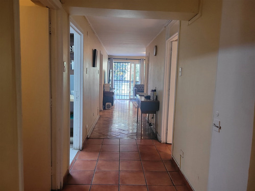 Departamento En Venta De 5 Dorm. En Santiago