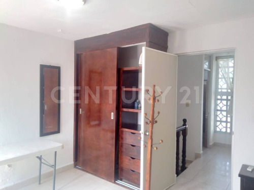 Casa En Venta En Condominio Las Palmas, Tuncingo, Acapulco
