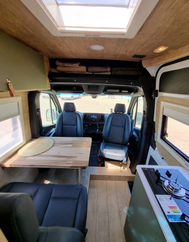 Imagen 7 de 25 de Motorhome 0km, Mercedes Benz Sprinter 516 4325
