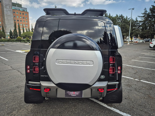 Land Rover Defender 90 Dynamic 2022