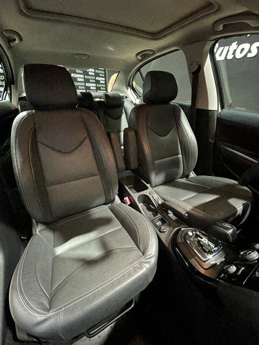 Imagen 10 de 15 de Peugeot 408 Felline 2016