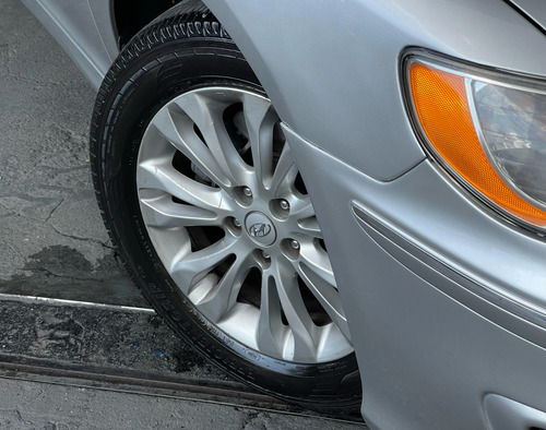 Hyundai Azera 3.3 MPFI GLS SEDAN V6 24V GASOLINA 4P AUTOMÁTICO