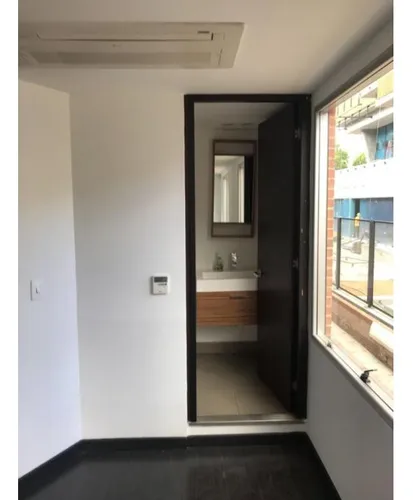 Oficina En Arriendo/venta En Chico Norte. Cod A3435