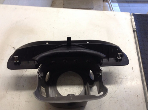 Moldora Plastica De Columna Direccion Y Volante Malibu 04-07