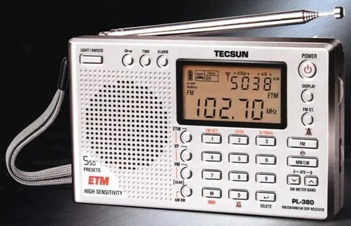Rádio Receptor Tecsun Pl-380 Dsp Etm Pll Multibanda Prateado Cor Prata pilhas