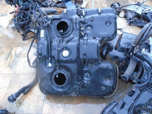 Imagen 2 de 3 de Vendo Tanque De Gasolina De Hyundai Santa Fe Año 2011