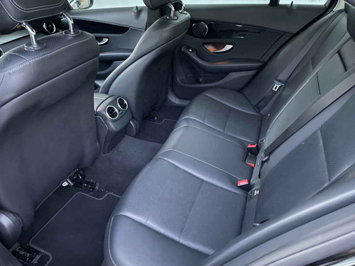 Imagen 5 de 10 de Mercedes-benz Clase C 2018 4p C 180 L4/1.6/t Aut
