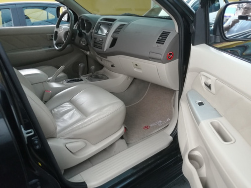 Imagem 8 de 13 de Toyota Hilux Sw4 Srv 4x4 D At 2008