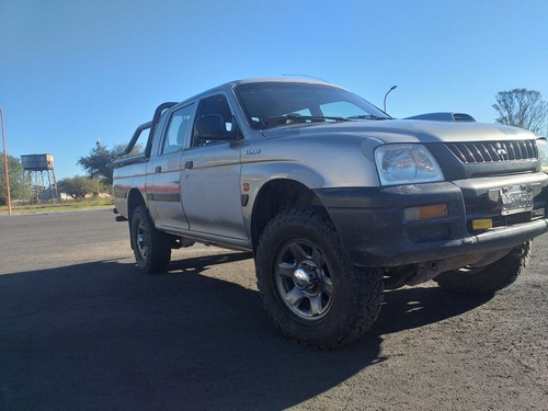 Mitsubishi L200 2001 2.5 Gl D/cab 4x4 I Aa