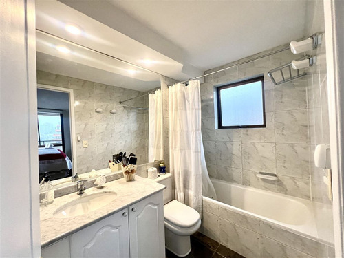 Departamento En Venta De 3 Dorm. En Las Condes