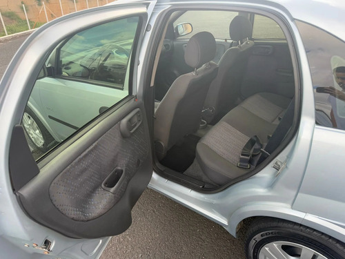 Chevrolet Corsa 1.4 MPFI MAXX SEDAN 8V FLEX 4P MANUAL