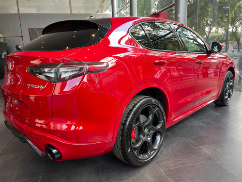 Alfa Romeo Stelvio 2.0 280cv At Q4 Veloce