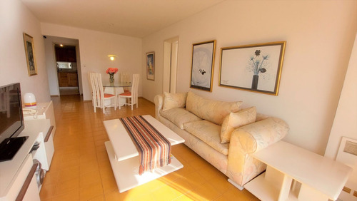 Apartamento En Venta, 2 Dormitorios, Torre Marina / Ie2 1627 (ref: Iea-1627)