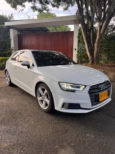 Audi A3 1.2 Attraction Sline