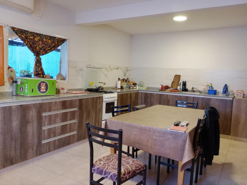 Complejo De Departamentos En General Roca