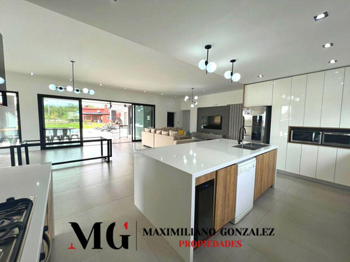 Casa En Venta, 5 Ambientes - Fincas De San Vicente Sporting, Barrio Cerrado