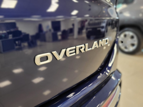 Imagen 14 de 17 de Jeep Commander Overland 2023 0km