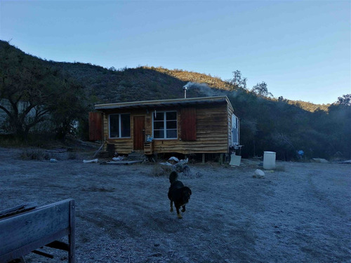 Casa En Venta De 1 Dorm. En Curacaví
