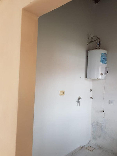Imagen 11 de 16 de Venta Casa 3 Amb En Parque 132 Viviendas F. Varela