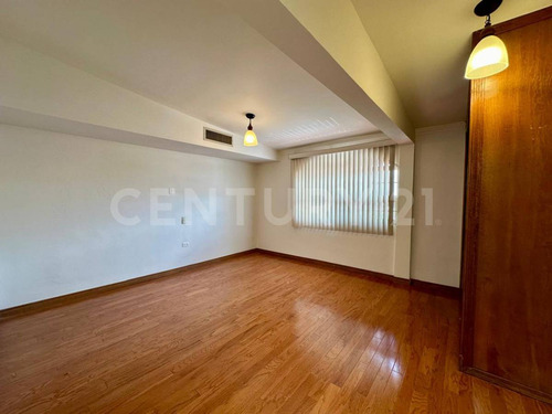 Casa En Venta Col. Abraham Gonzalez, Chihuahua