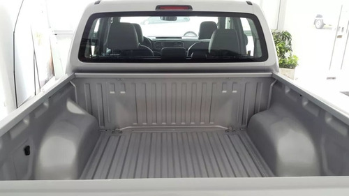 Imagen 5 de 15 de Volkswagen Amarok Highline 4x4 At 180 Cv 2.0 Tdi 2022 0km 02