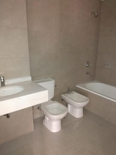 Imagen 24 de 28 de 3 Ambientes | Av. Libertador 2200