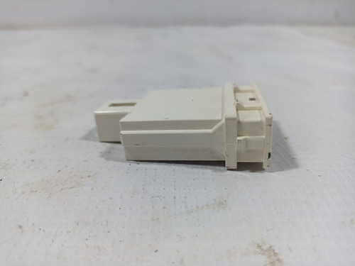 Switch Passenger Mitsubishi Endeavor 3.8 04-11 Original 3 (Usado)