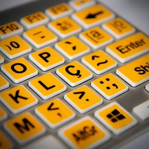 Imagem 1 de 2 de Adesivo Teclado Alto Contraste Baixa Visão