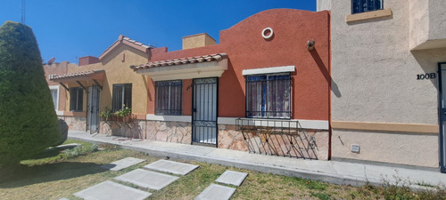 Se Vende Casa De Un Nivel En Fraccionamiento En Real Navarra