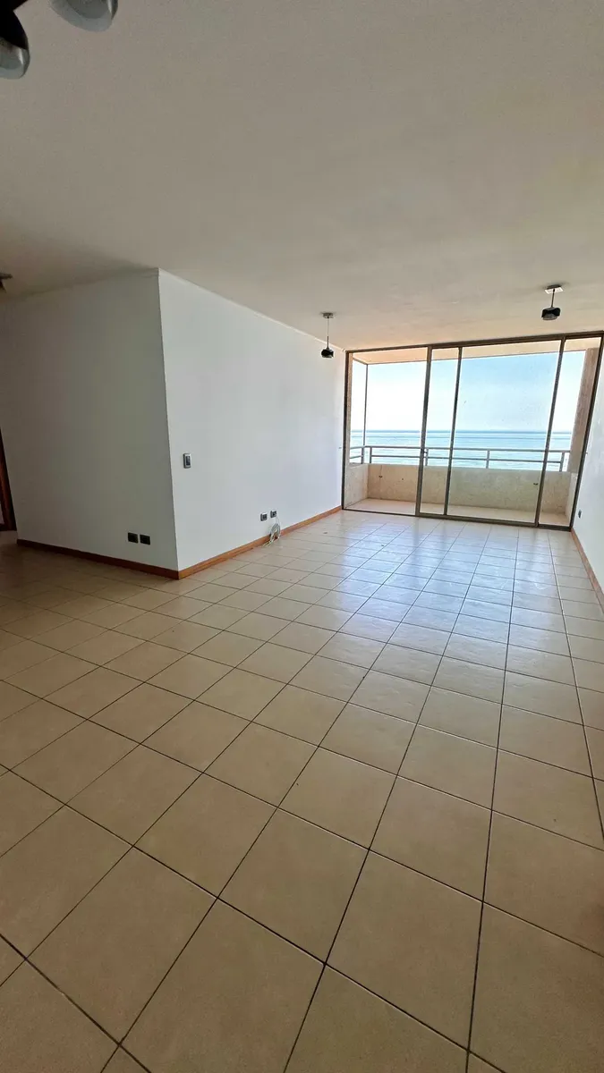 Imagen 2 de 21 de Espacioso Departamento Con Vista Panorámica (172302)