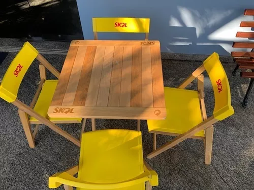 Jogo de Mesa com 4 Cadeiras Plástico: Resistência e Facilidade de Limpeza -  Aglobal