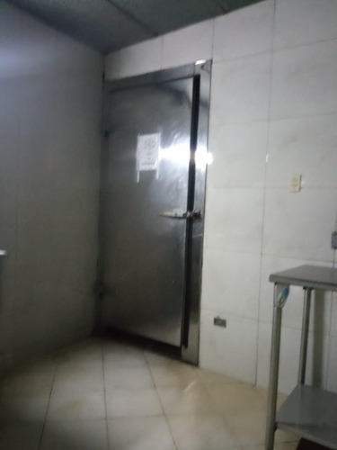 Imagen 5 de 11 de Cocina Industrial En Lechería, Sector Las Garzas, Muy Cerca De La Av. Intercomunal