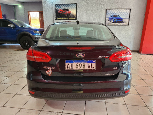 Ford Focus III 2.0 Sedan Se At6
