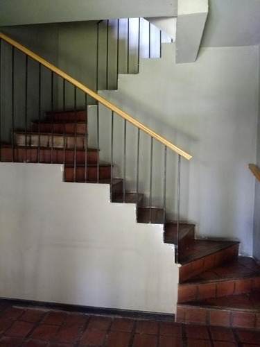 5 Dormitorios En Excelente Zona De Bella Vista