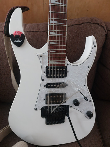 Guitarra Electrica Ibanez Modelo Rg350 Con Funda Y Amplific (Usado)