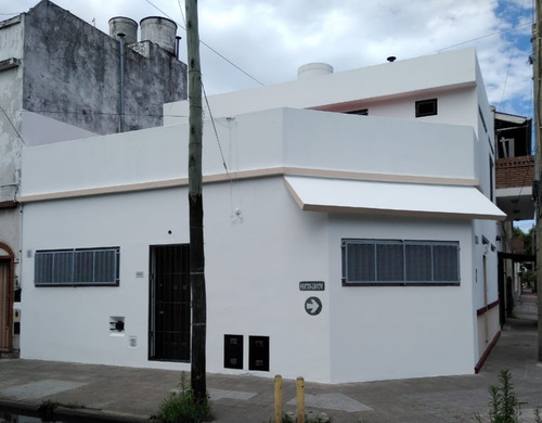 Imagen 1 de 30 de En Venta Duplex 3 Amb. Con Patio Y Terraza En Block Con Dto. 2 Amb. (143)