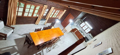 Venta De Casa Mas Dúplex En Monte Hermoso